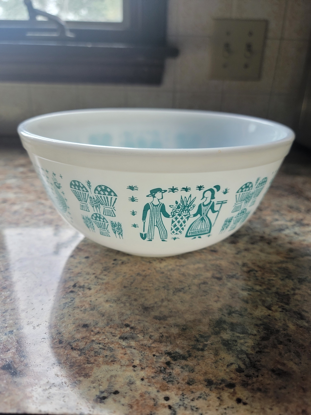 PYREX Butterprint Amish / White and Turquoise Mixing Bowl-403 - Fantastic Piece